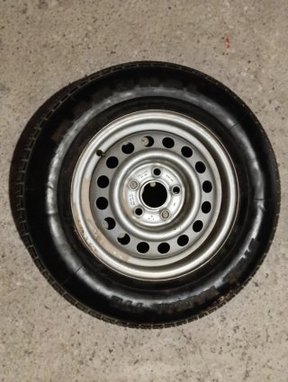Rueda con llanta 195/70 R14