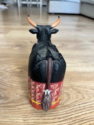 Figura Toro Bou de Tarragona Goma
