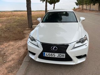 Lexus IS 2015