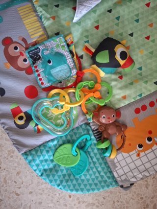 Parque infantil con accesorios