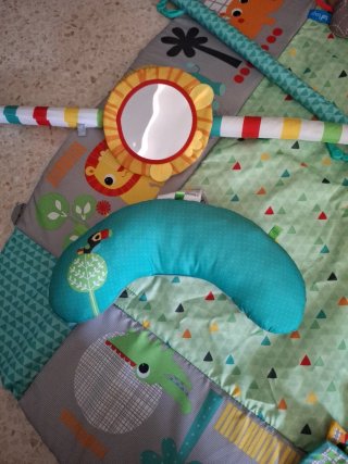 Parque infantil con accesorios
