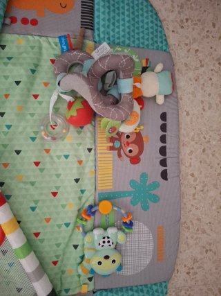 Parque infantil con accesorios