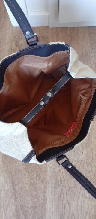 Bolso de verano beige y marrón