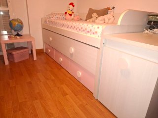 Cama nido compacta 90x190 blanca y rosa + zapatero