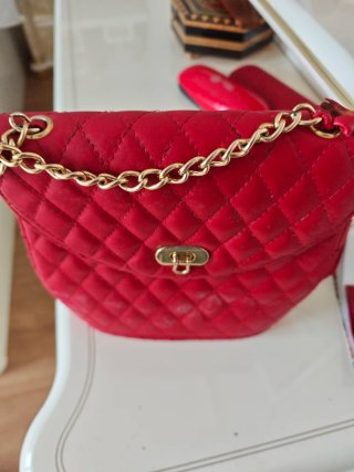 Bolso bandolera rojo acolchado