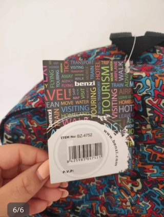 Mochila Benzi urbana y única. Sin extrenar