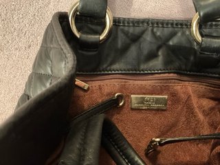 Bolso Carolina Herrera Negro Acolchado
