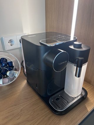 Cafetera Delonghi Gran Lattissima