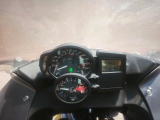 BMW F800ST con alarma