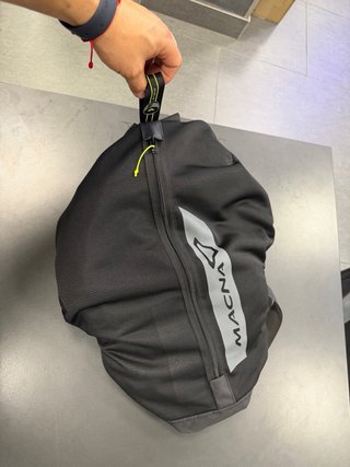 Chaqueta Moto Negra con Capucha