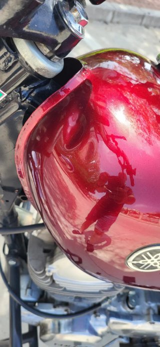 Yamaha 250 Special Roja y Negra
