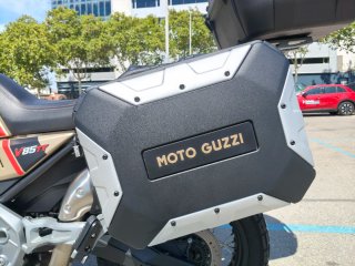 Moto Guzzi V85TT Travel