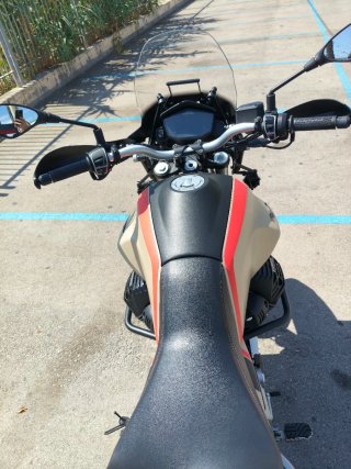 Moto Guzzi V85TT Travel