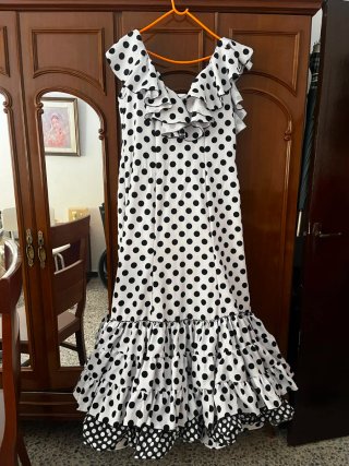 Traje Flamenca Lunares Talla 44/46.