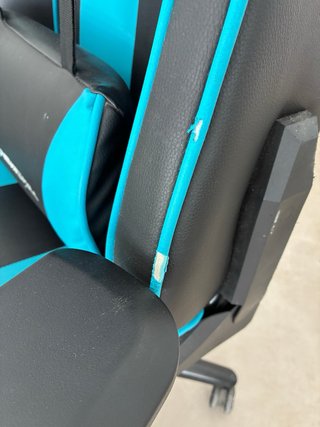 Silla Gaming Kuraokami Negra y Azul