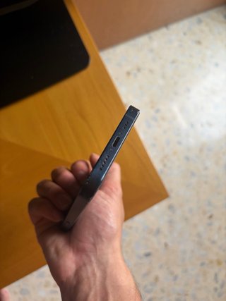 iPhone 13 Apple