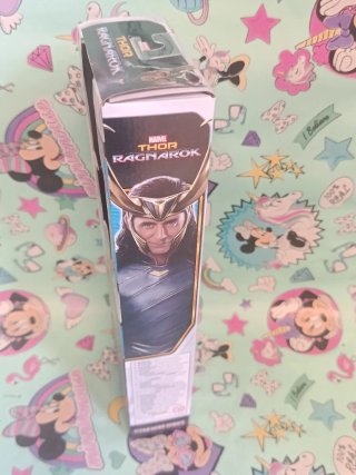 Figura Marvel Loki Thor Ragnarok Titan Hero Series