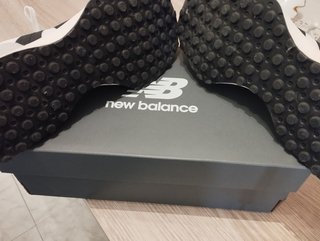 Zapatillas New Balance Mujer Blancas y Negras