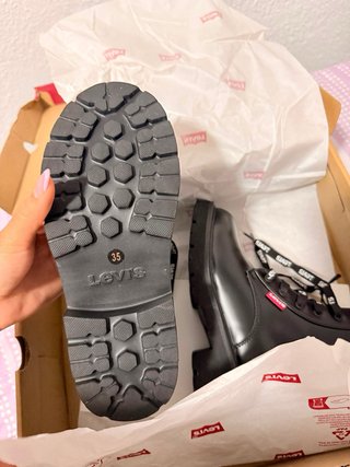 Botas Levi's Negras Talla 35 Mujer o niña