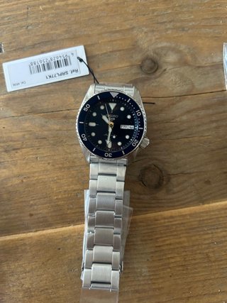 Lote Relojes Seiko, Maserati, Lorus y Garmin