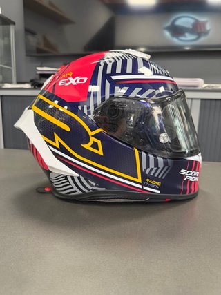 Pack Motorista: Casco Scorpion + Chaqueta + Guante