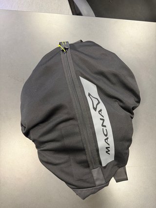 Pack Motorista: Casco Scorpion + Chaqueta + Guante