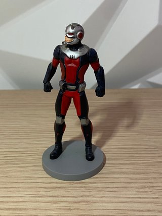 Statuine Marvel War Machine e Ant-Man