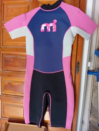 Traje de neopreno niña rosa y azul
