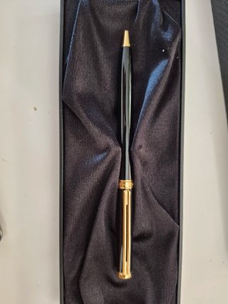 Bolígrafo Montblanc  Noblesse Negro y Dorado