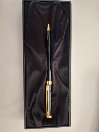 Bolígrafo Montblanc  Noblesse Negro y Dorado