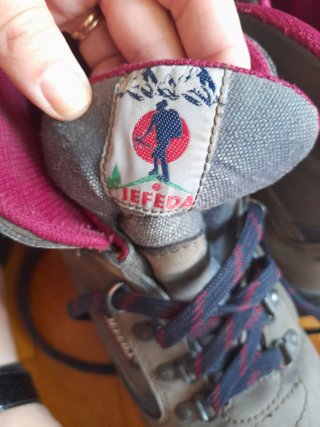 Botas de montaña Jefeda Talla 38