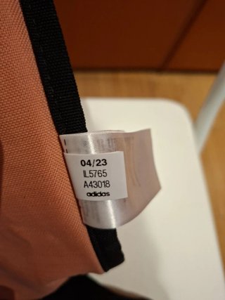Bolsa de deporte Adidas negra y rosa