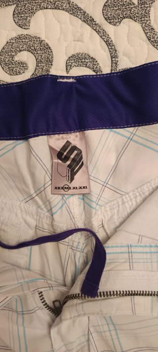 Pantalón corto de cuadros para hombre