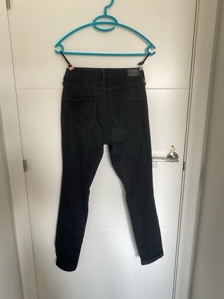 Pantalones vaqueros Hollister mujer negros rotos