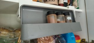 Especiero extraíble para armario
