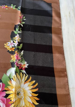 Pañuelo marron floral Franco Laurenti