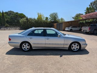Mercedes-Benz Clase E 2001
