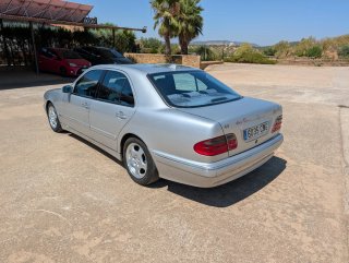 Mercedes-Benz Clase E 2001