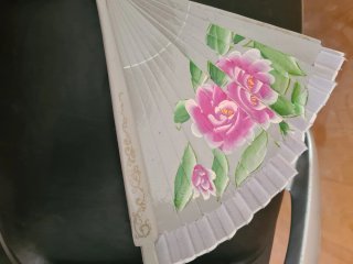 Abanico pintado a mano