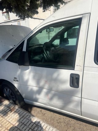 Furgoneta que no funciona y le falta la culata