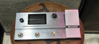 Mooer GE200 Amp Modeling Multiefectos
