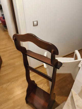 Galán de noche de madera