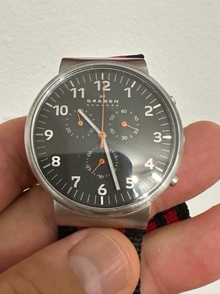 Reloj Skagen Cronógrafo Negro y Rojo