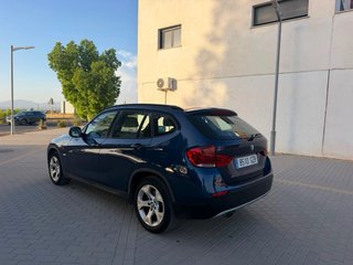 BMW X1 2011