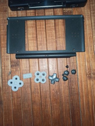 Carcasa casi completa de Nintendo DS Lite