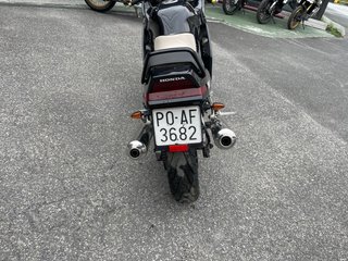 Honda VFR 750F Negra y Beige moto sin garantía