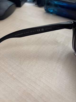 Gafas de sol Hawkers negras y grises
