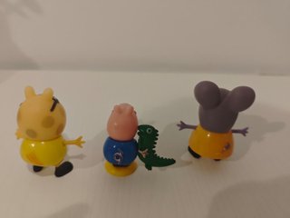 Lote Figuras Peppa Pig con Escenario