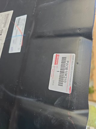 Liner caja Toyota Hilux 2023