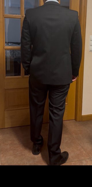 Traje negro completo nuevo con etiquetas